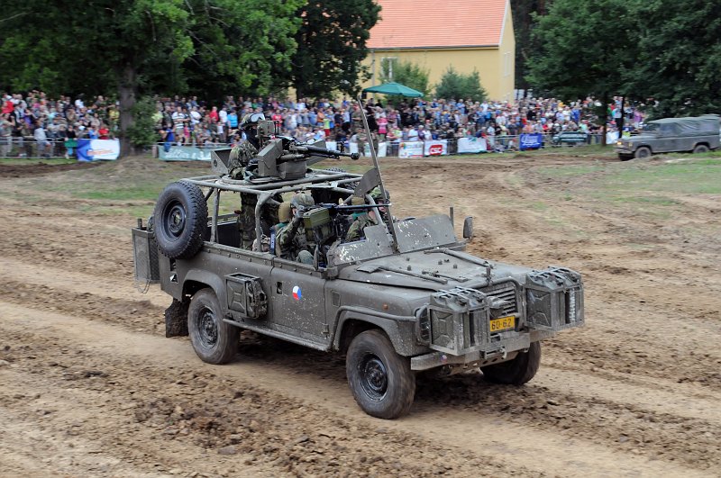 DSC_2830_1.jpg - Land Rover typu „cowboy“.